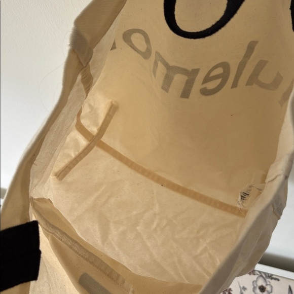 Lululemon Double Handle Canvas Tote Bag 17 L - Picture 4 of 4